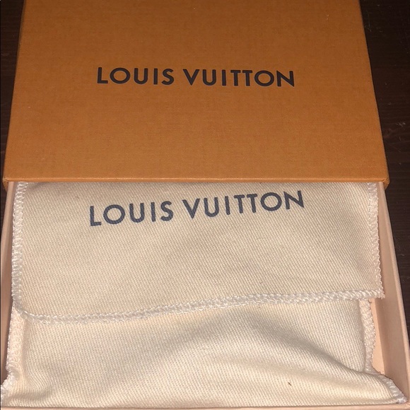 Louis Vuitton Wallet - Picture 4 of 6